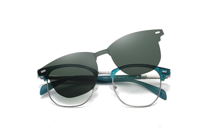 Gafas modelo EPIC3202-ARO-CON-CLIP-UNISEX, diseño moderno, ideal para uso diario